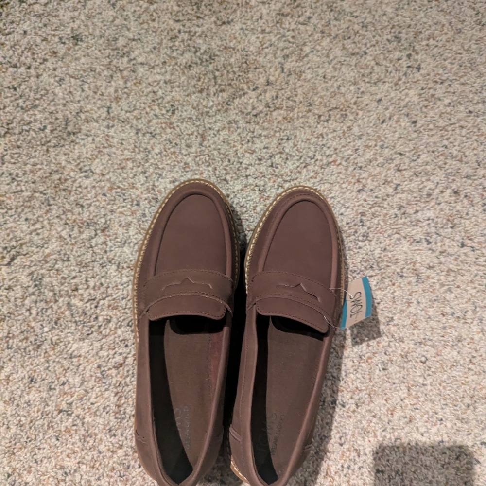 Women's Tom's Brown Loafers